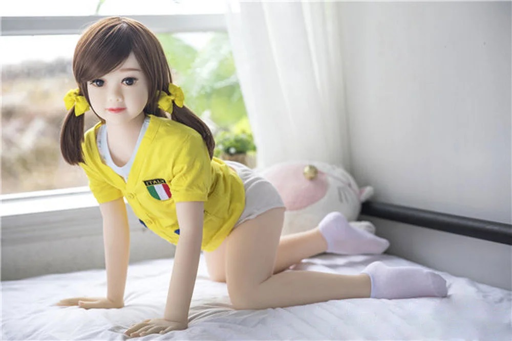 Helle - 125cm - 27kg - A-mini-sex-doll-crawling-on-the-ground-in-white-socks